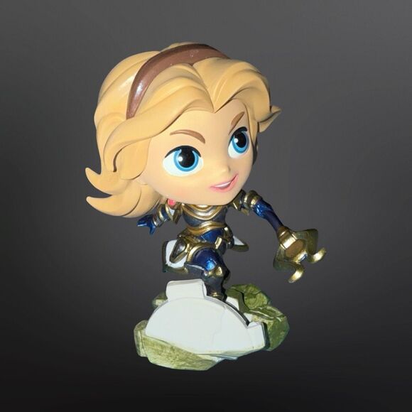 DISCONTINUED Lux Figure Authentic League of Legends Riot Games Merch A17 - Picture 2 of 9